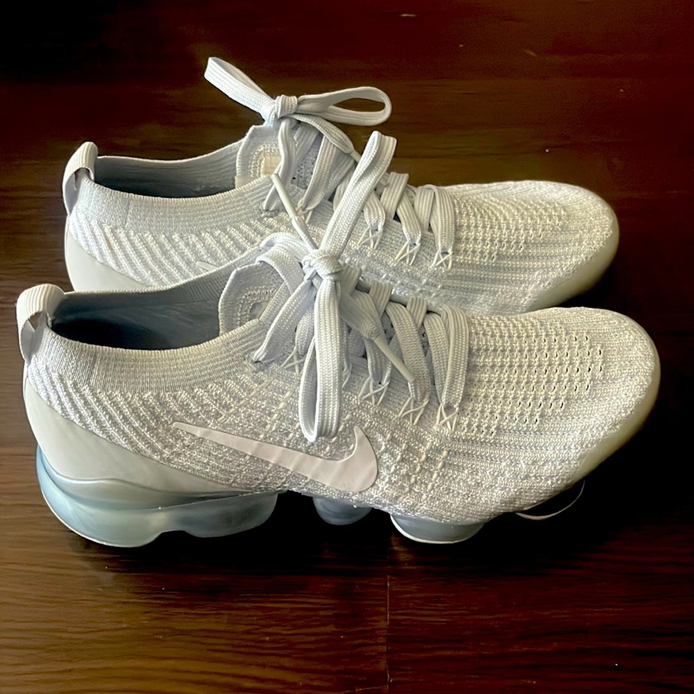 Silver - Nike Air VaporMax Flyknit 3 (size 6.5) - No box.